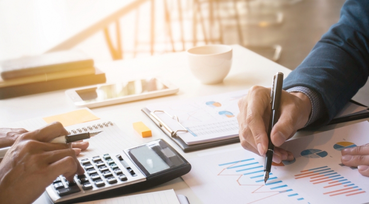 Tratamiento fiscal de swaps de tasas de inter�s y cross-currency swaps