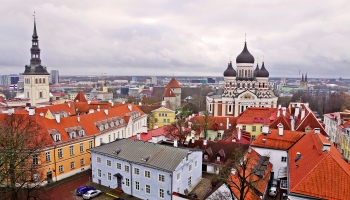 Estonia elimina impuesto temporal a la defensa y formaliza incrementos 
