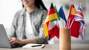 IRS reduce sus servicios multiling�es de 20 a siete idiomas